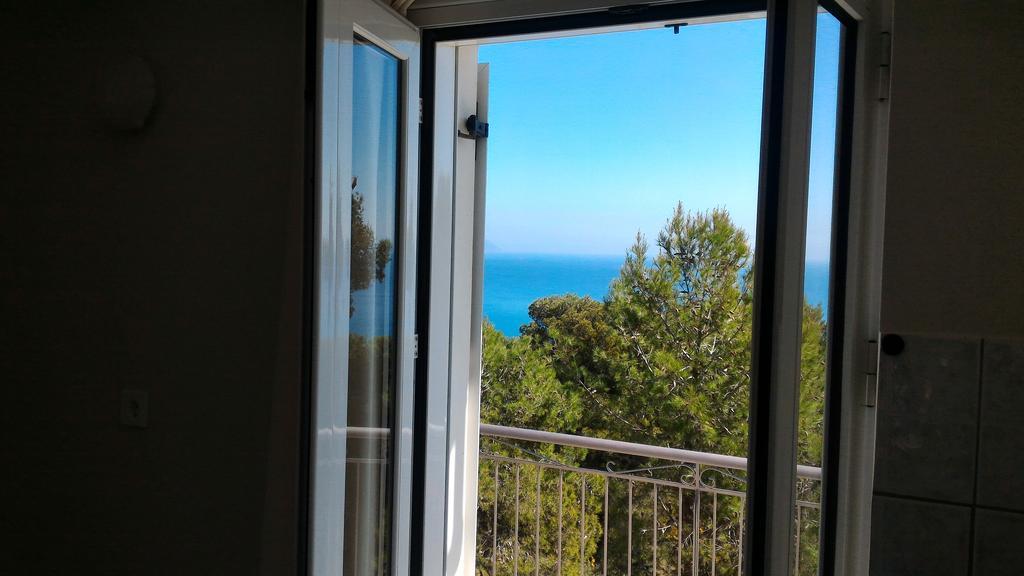Pessada Bay Studios And Apartments Pesádha Exteriér fotografie